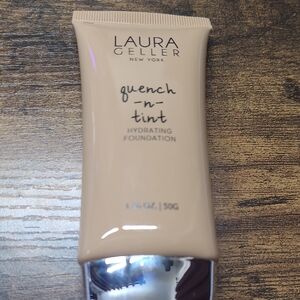 Laura Geller Quench-n-Tint Hydrating Foundation - Medium